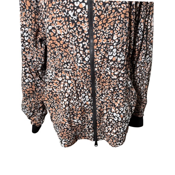 Free People Movement Run Wild Windbreaker Hooded Jacket Leopard Large Casual EUC - Picture 8 of 16